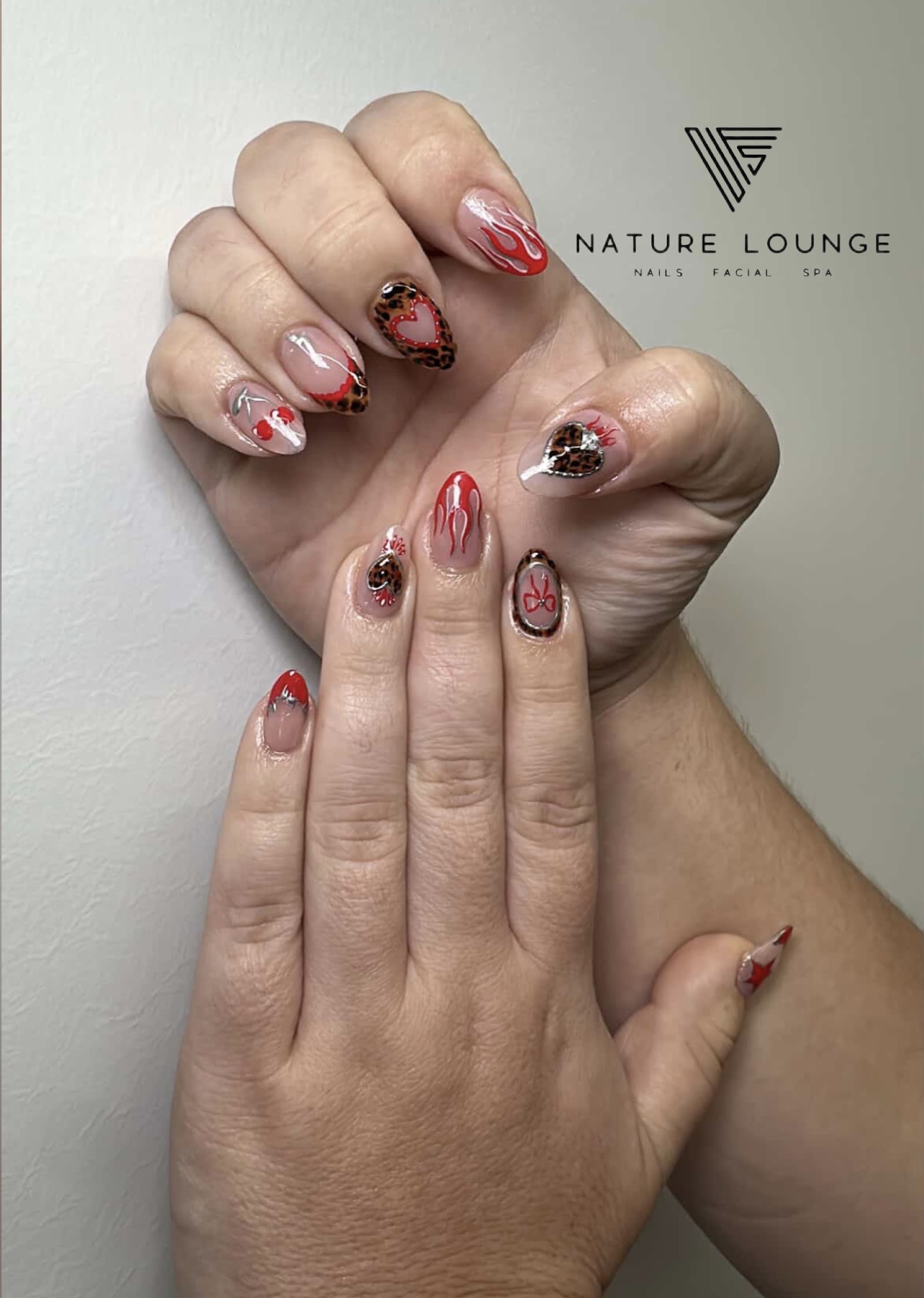 Nature Lounge nail photo 4